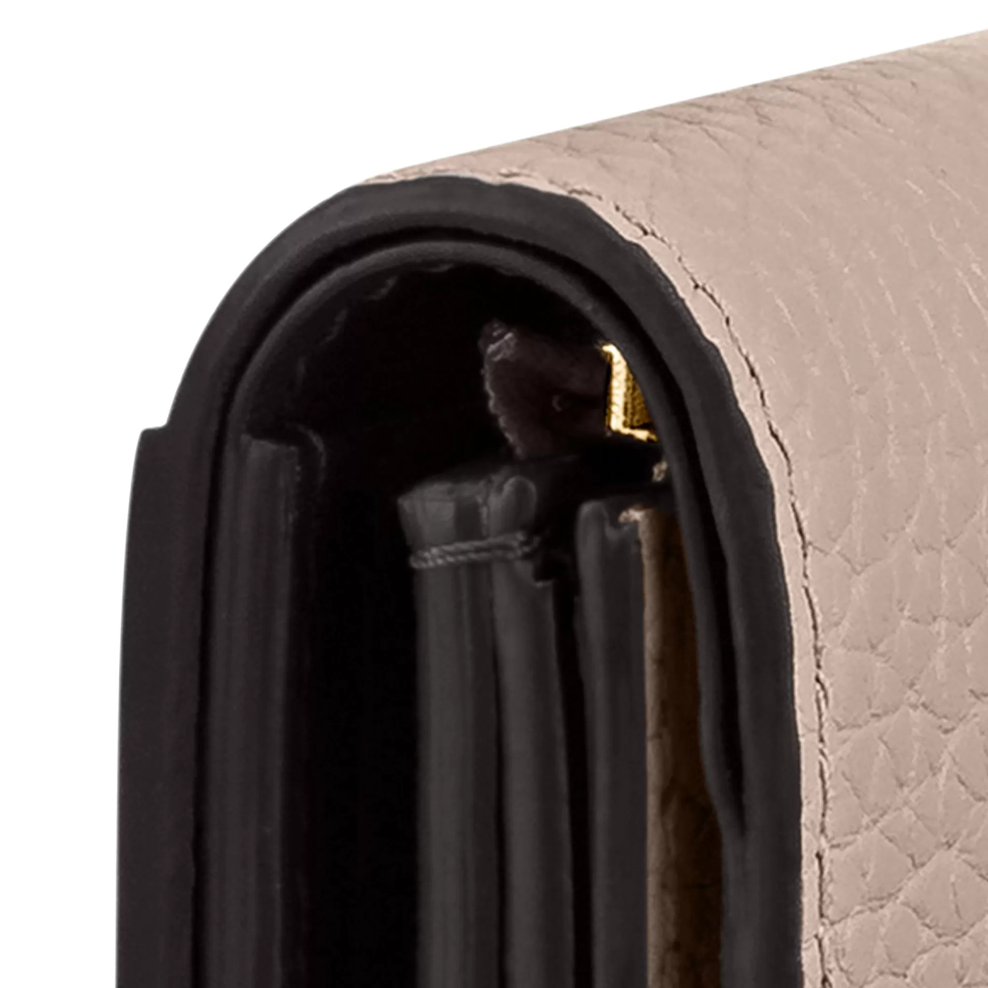 New Louis Vuitton Capucines Xs Wallet Galet